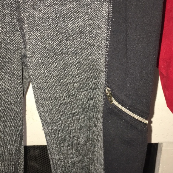 Athleta yoga style stretch pants - Picture 4 of 7